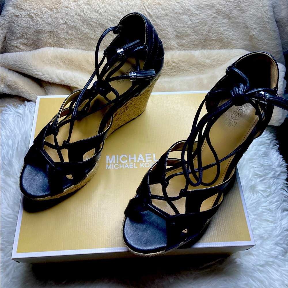 Michael KORS Mirabel Leather Wedge